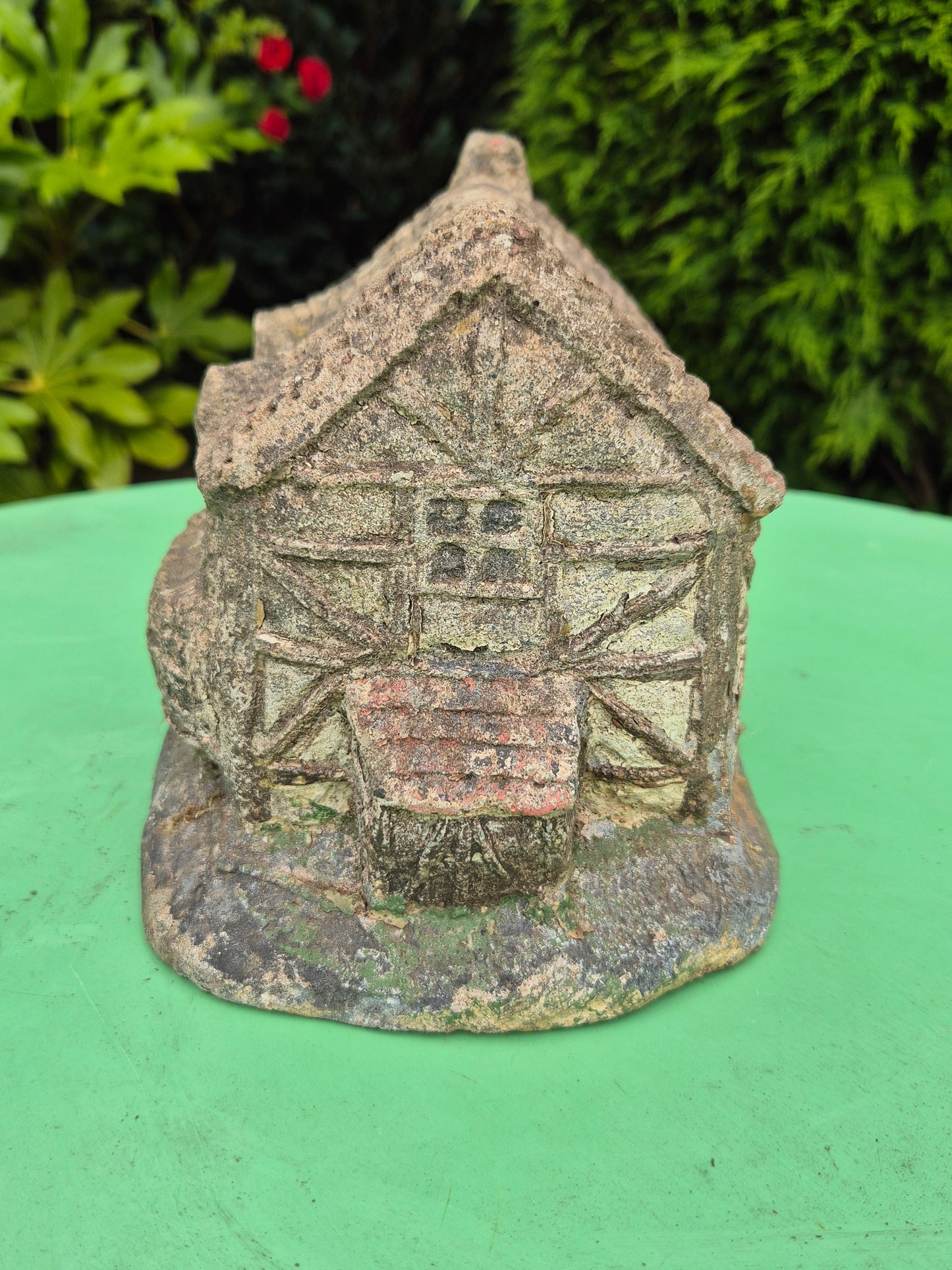 Vintage 1980's Country Cottage / Farmhouse Garden Ornament