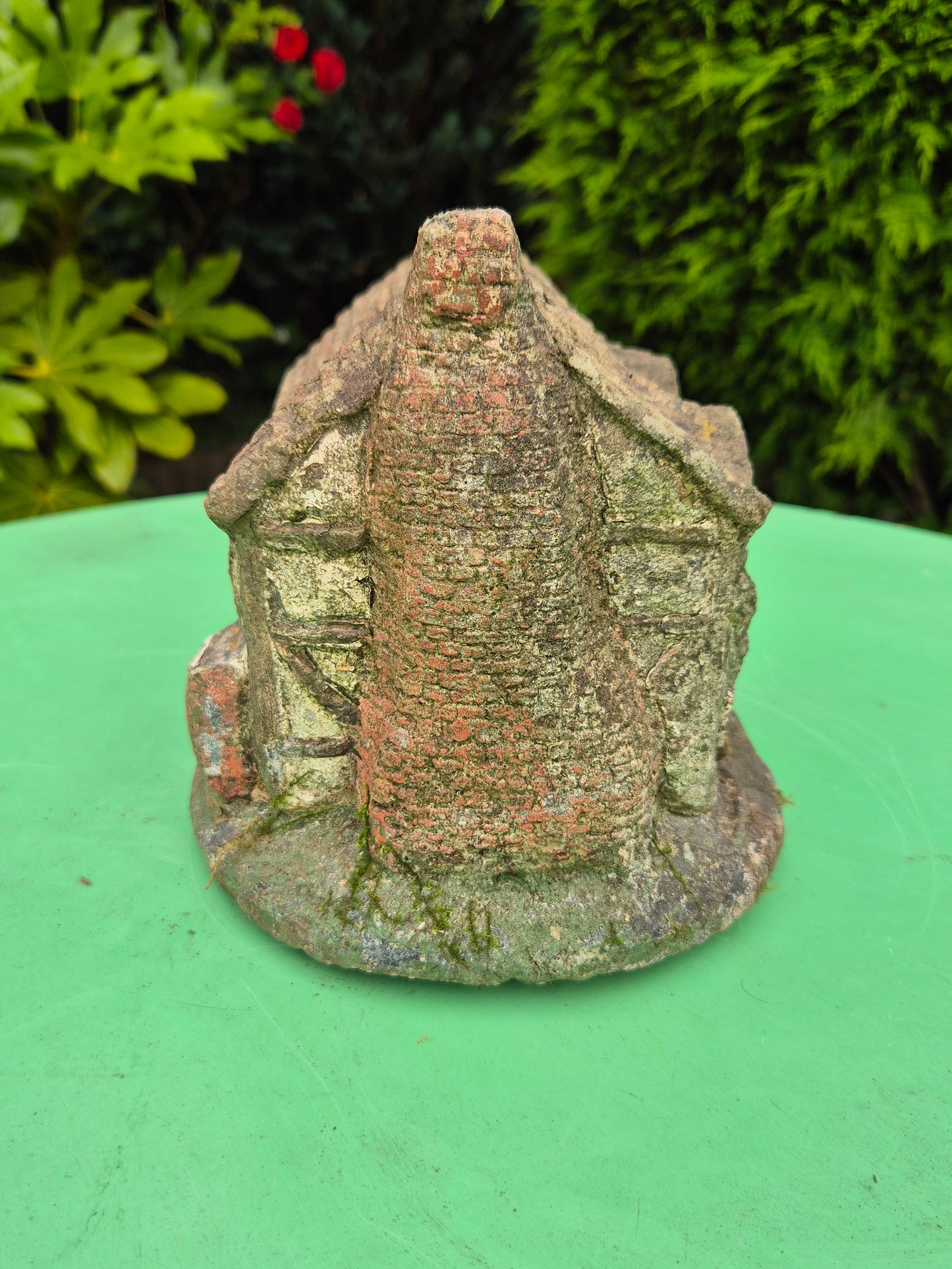 Vintage 1980's Country Cottage / Farmhouse Garden Ornament
