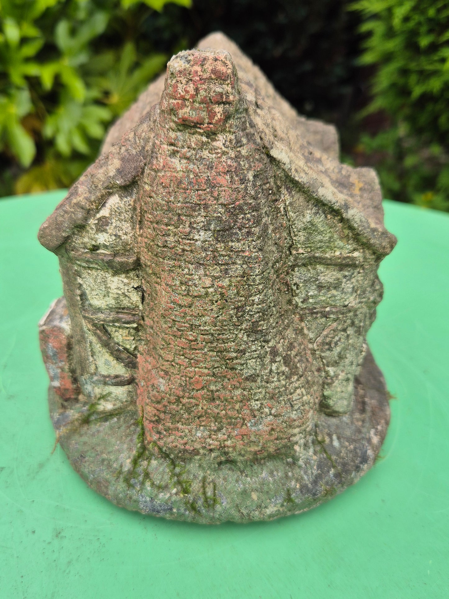 Vintage 1980's Country Cottage / Farmhouse Garden Ornament