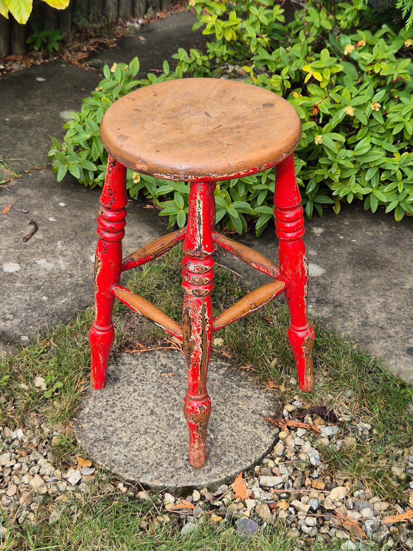 Antique Elm Top Stool Round Top, Turned Legs Country Farmhouse Red