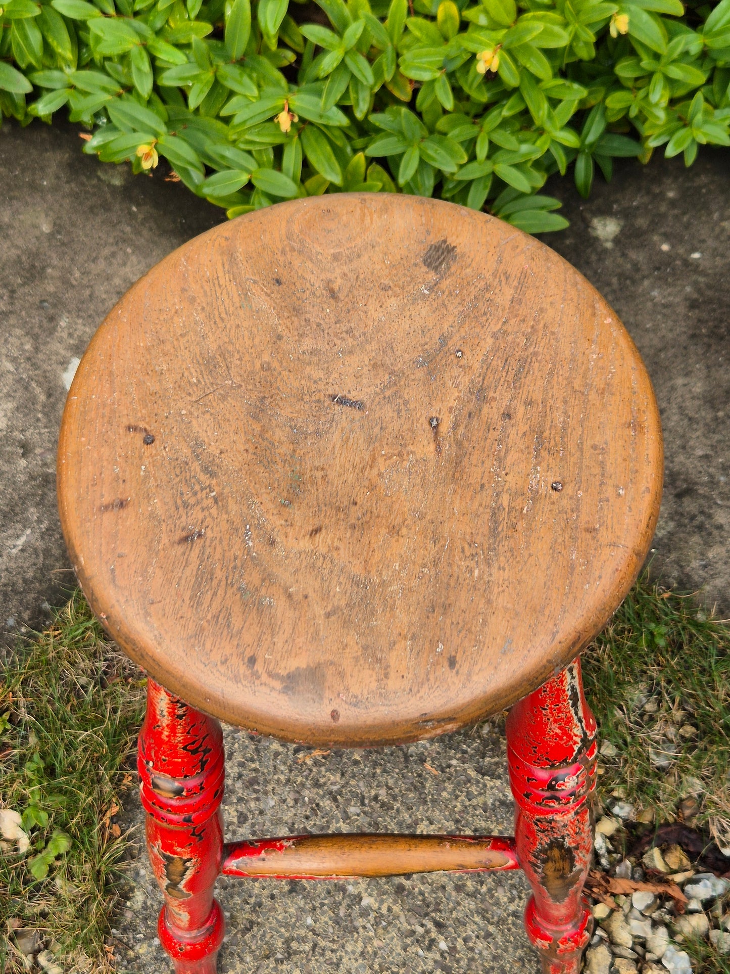 Antique Elm Top Stool Round Top, Turned Legs Country Farmhouse Red