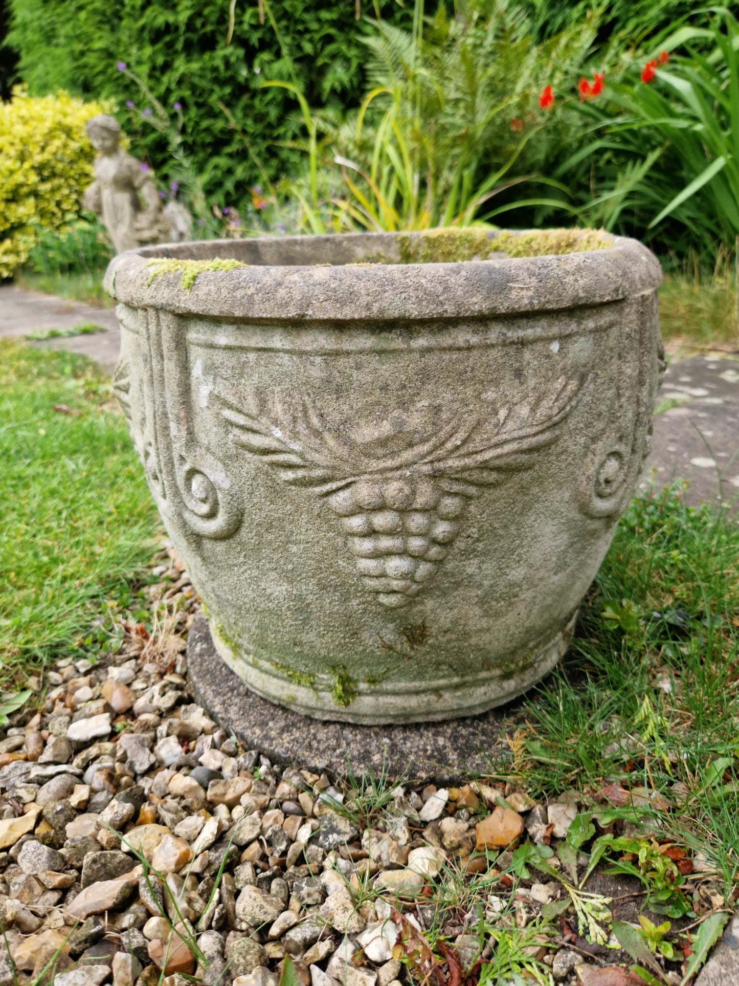 Vintage Grapes & Vines Planter Pot Heavy