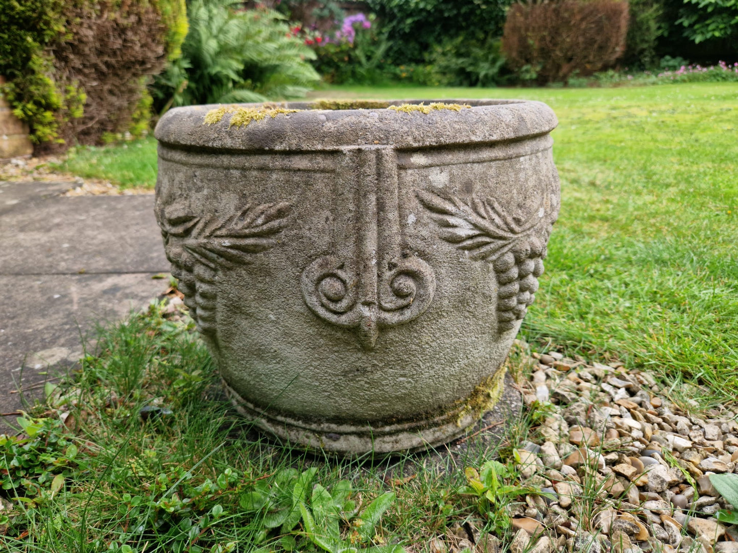 Vintage Grapes & Vines Planter Pot Heavy