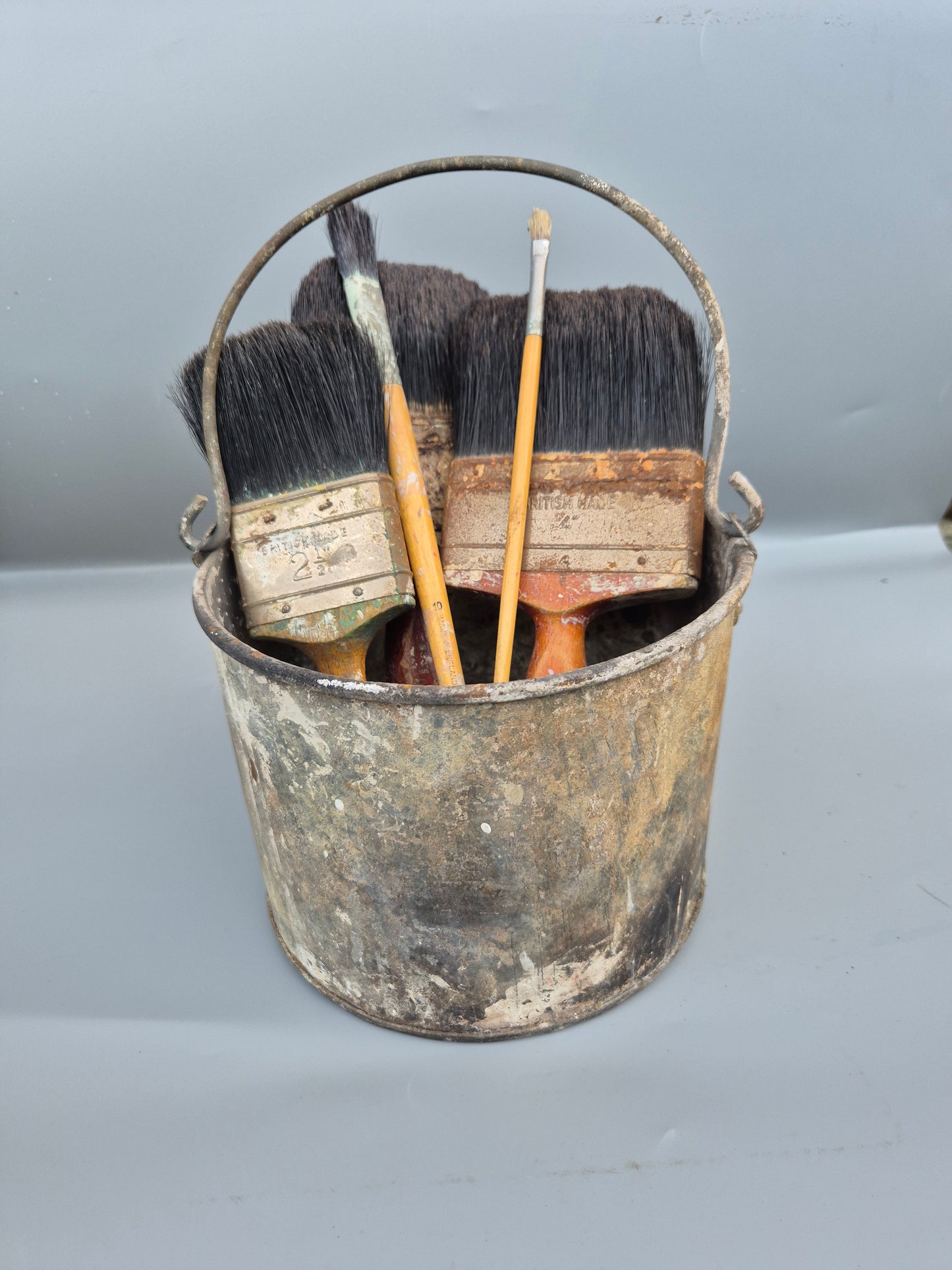 Vintage Paint Brushes x 5 & Metal Paint Kettle Pot Industrial Galvanised Bucket