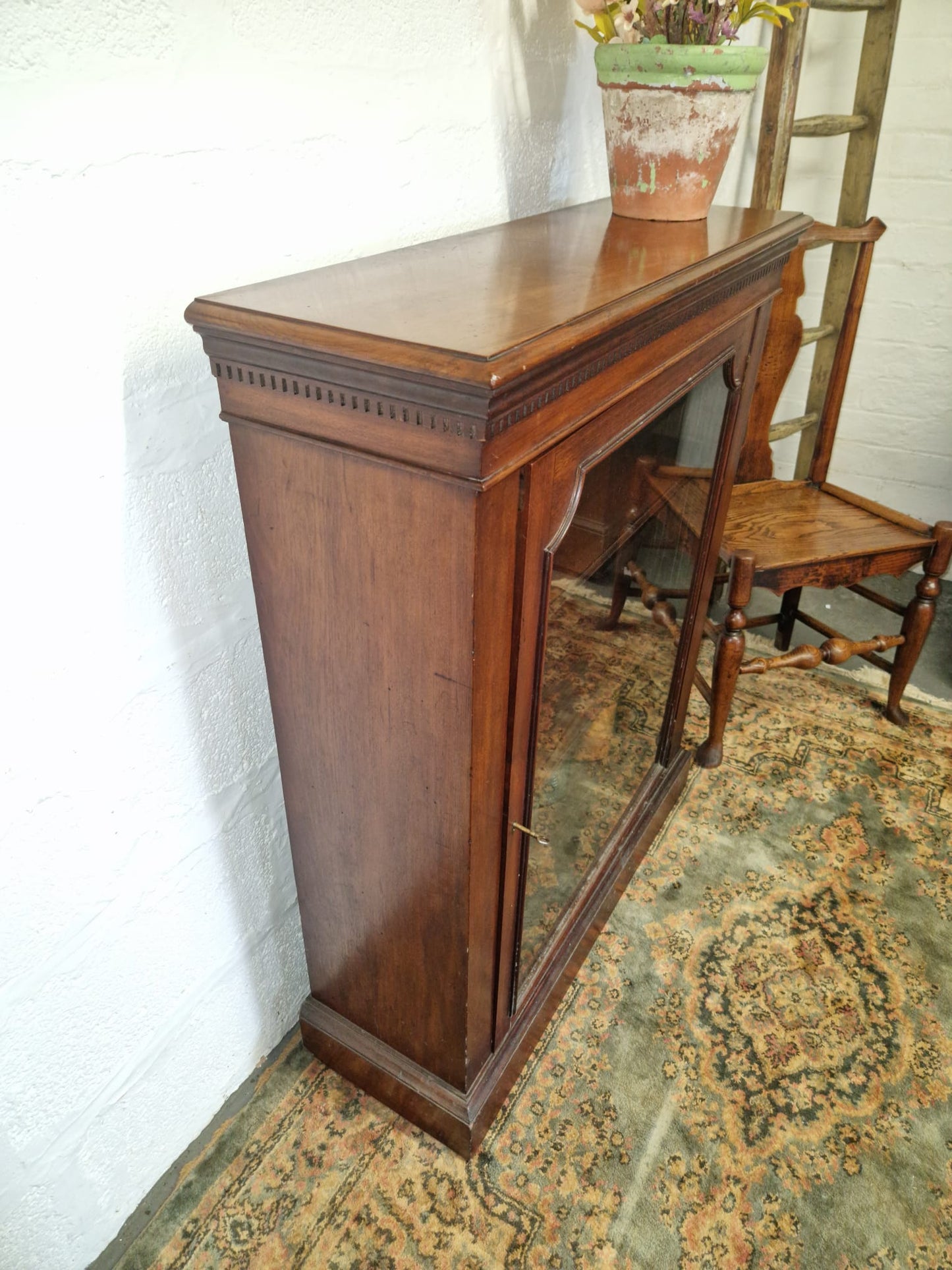 Magnificent Victorian Solid Mahogany Collectors Display Cabinet Bookcase