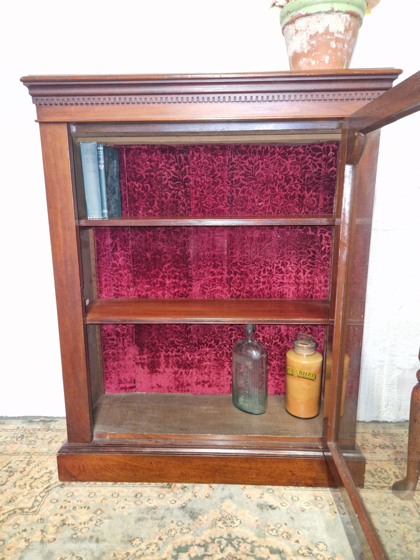 Magnificent Victorian Solid Mahogany Collectors Display Cabinet Bookcase