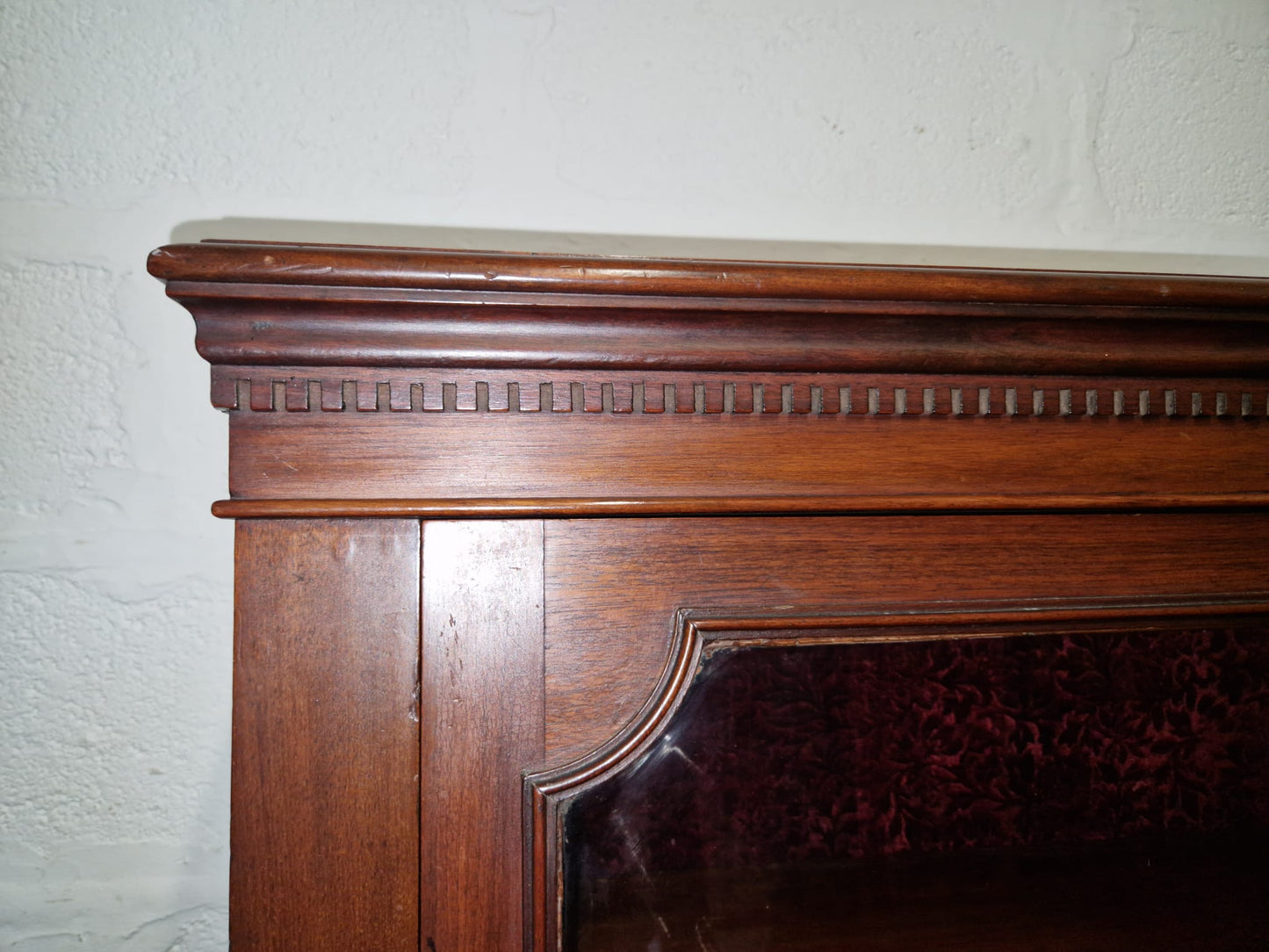 Magnificent Victorian Solid Mahogany Collectors Display Cabinet Bookcase