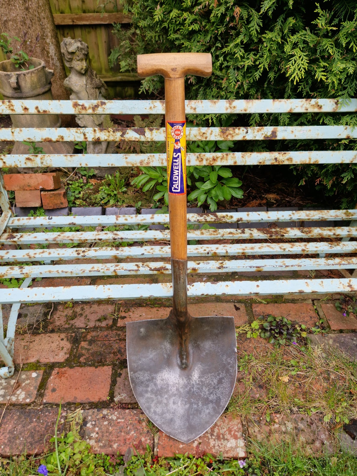 Vintage Stockton Heath Forge Caldwells Shovel Spade Original Label Rare