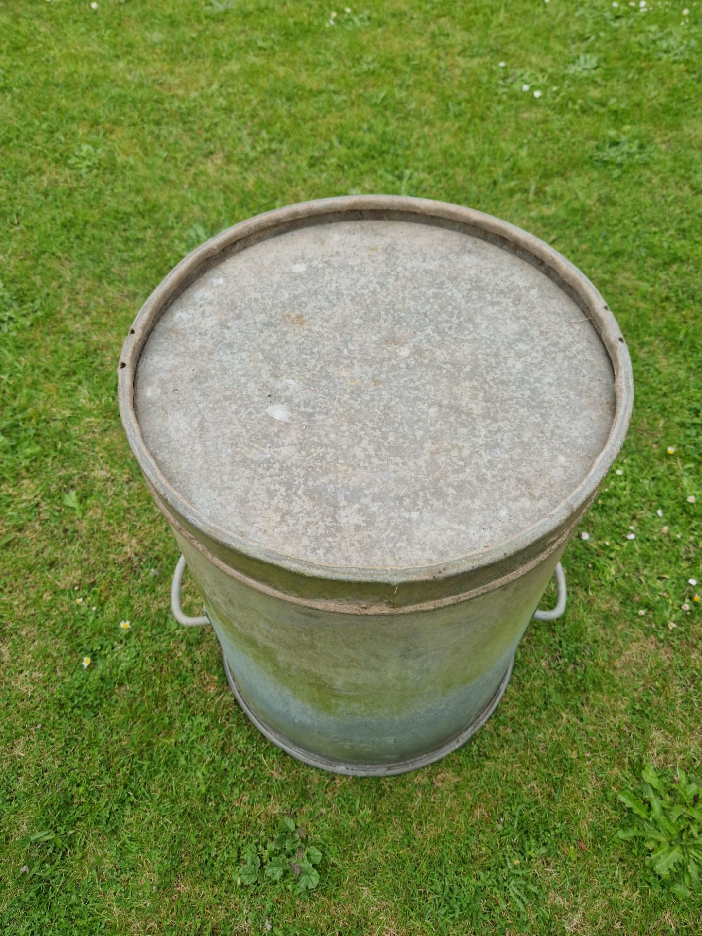 Vintage galvanised Heavy Duty Dustbin With Lid & Handles Dated 1971