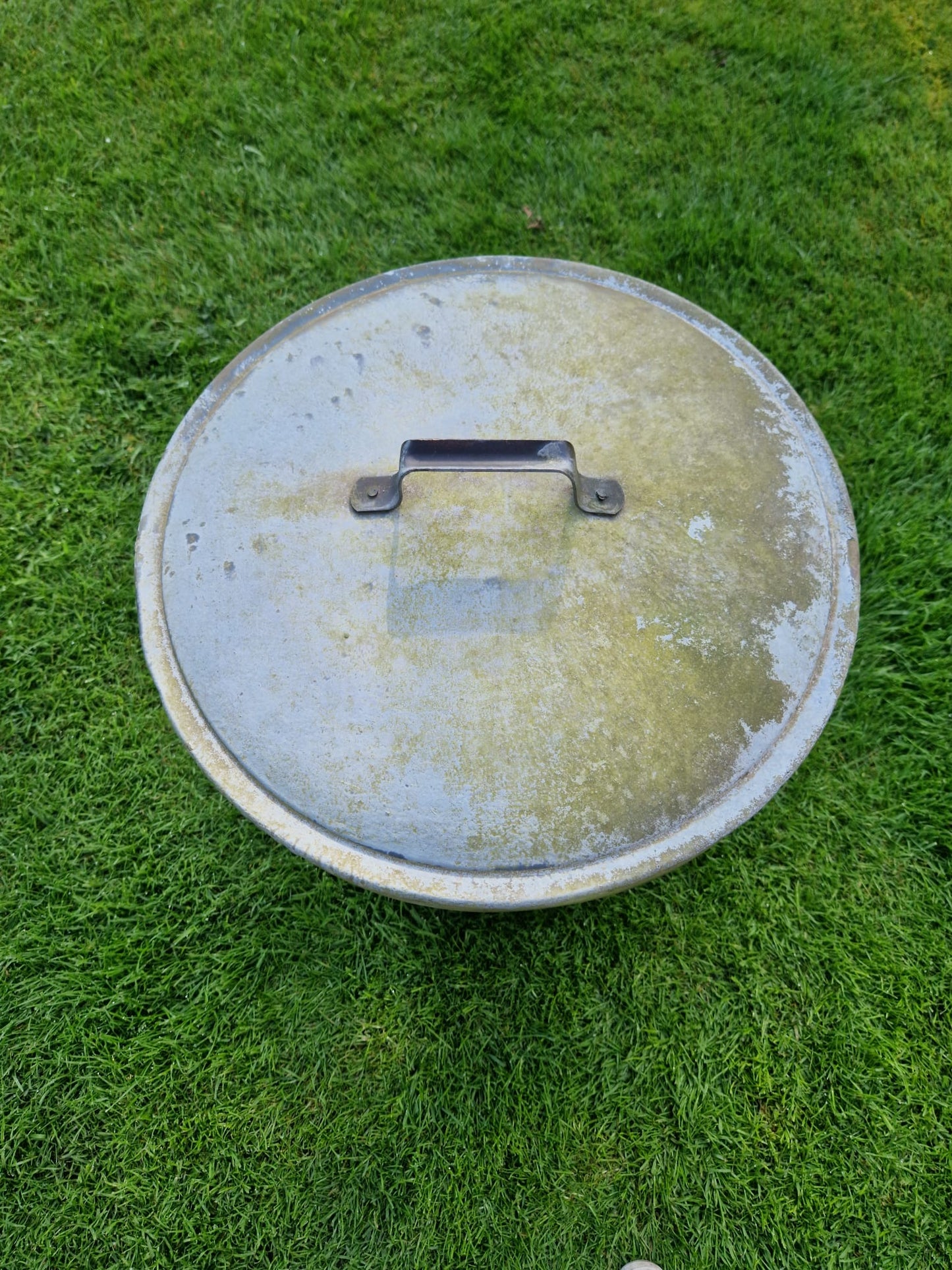 Vintage galvanised Heavy Duty Dustbin With Lid & Handles Dated 1971