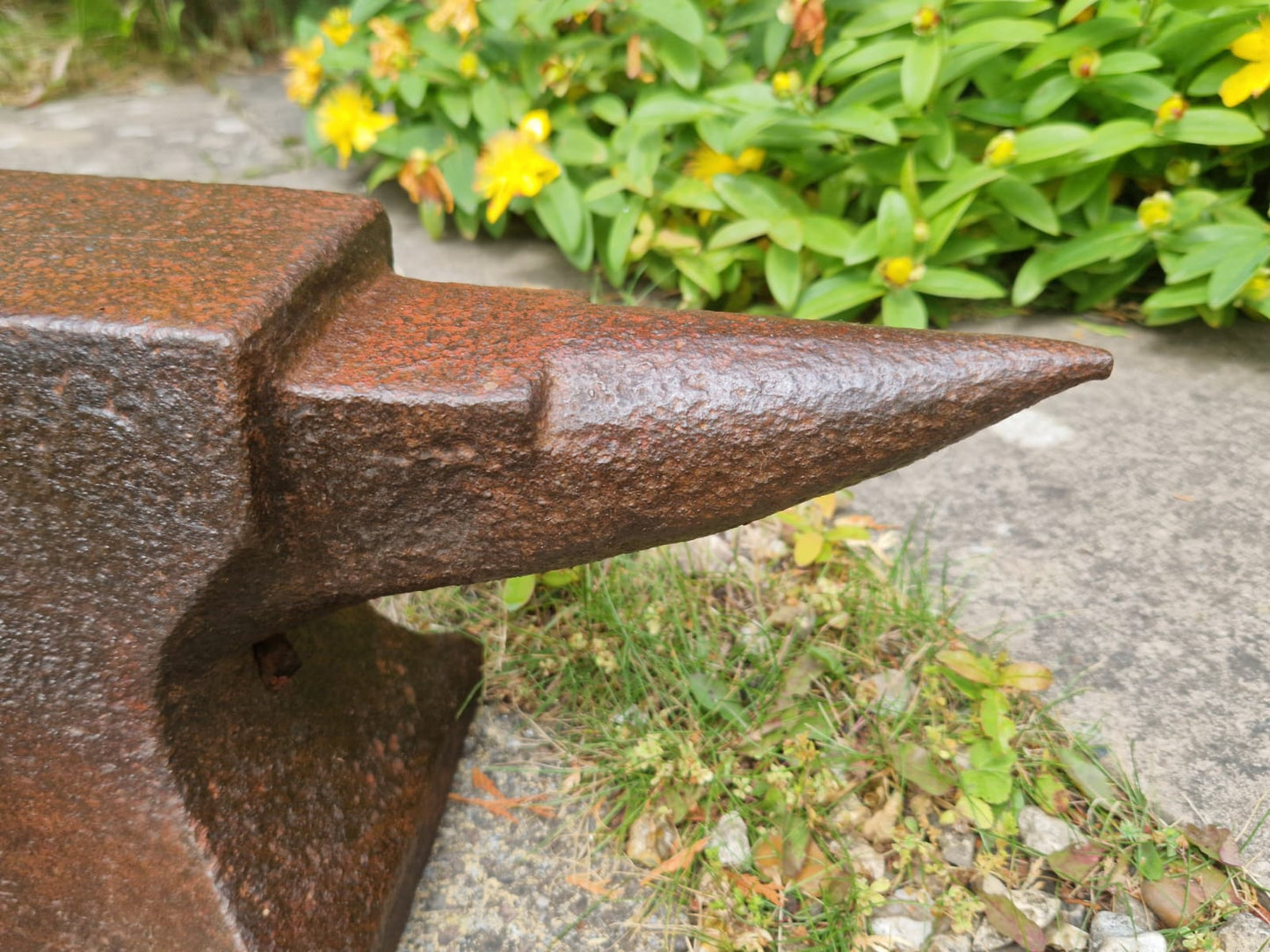 Vintage Blacksmith Anvil - Green Approx 35kg