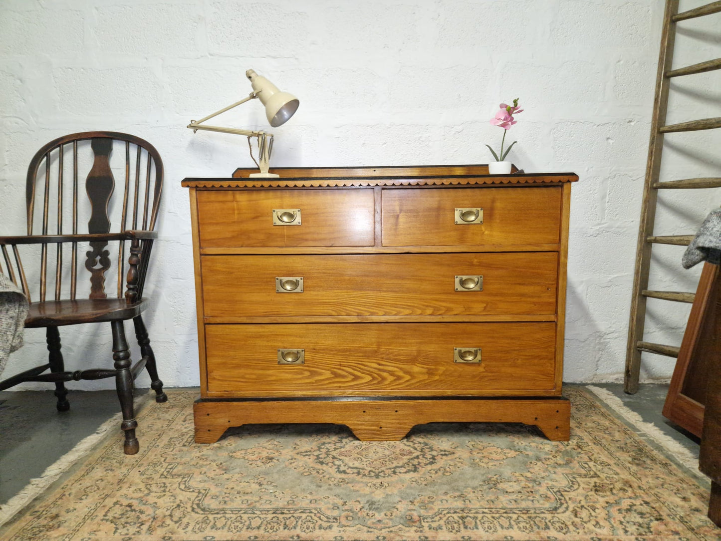 Antique Aesthetic Style Ash Chest Of Drawers