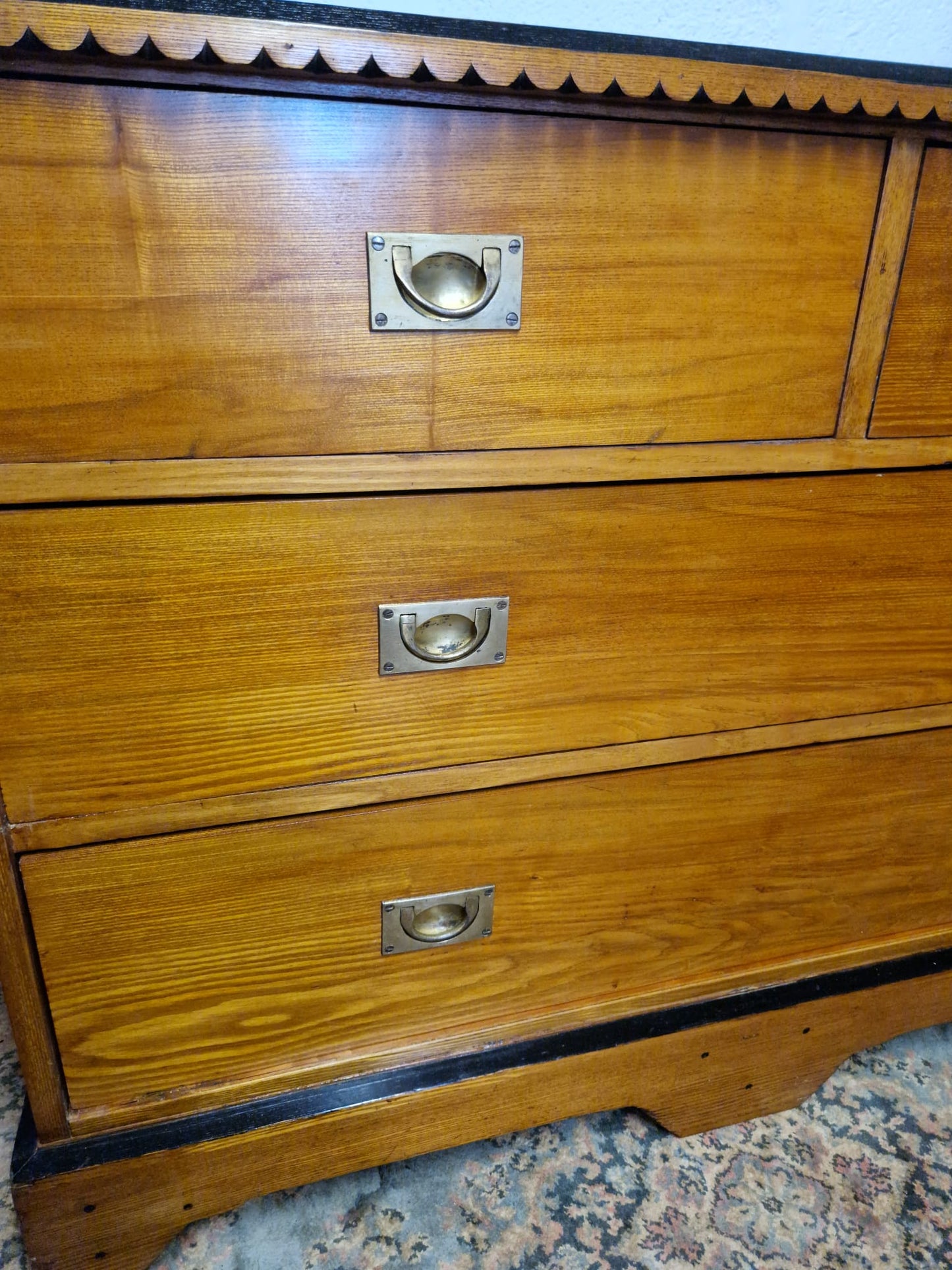 Antique Aesthetic Style Ash Chest Of Drawers