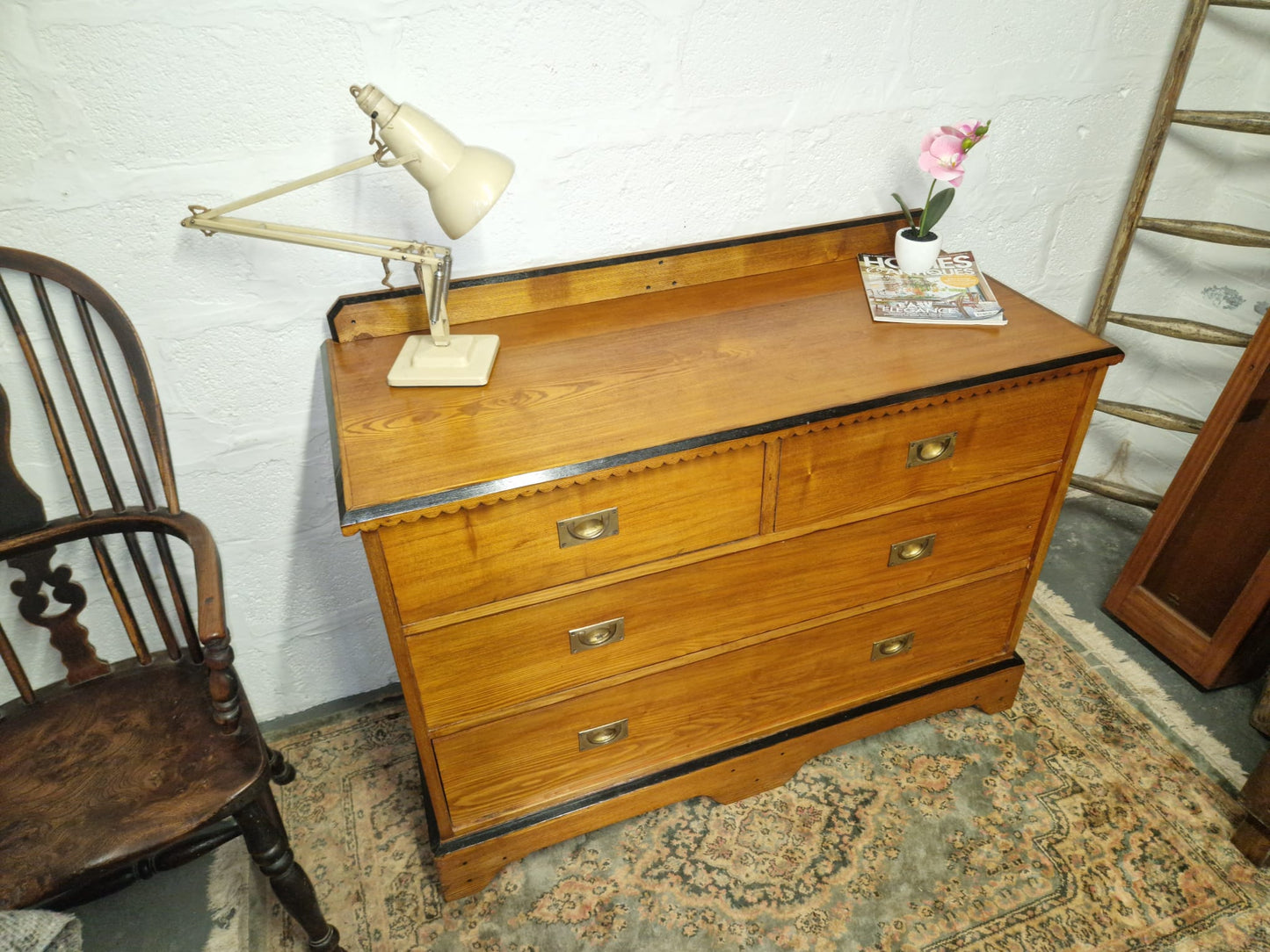 Antique Aesthetic Style Ash Chest Of Drawers