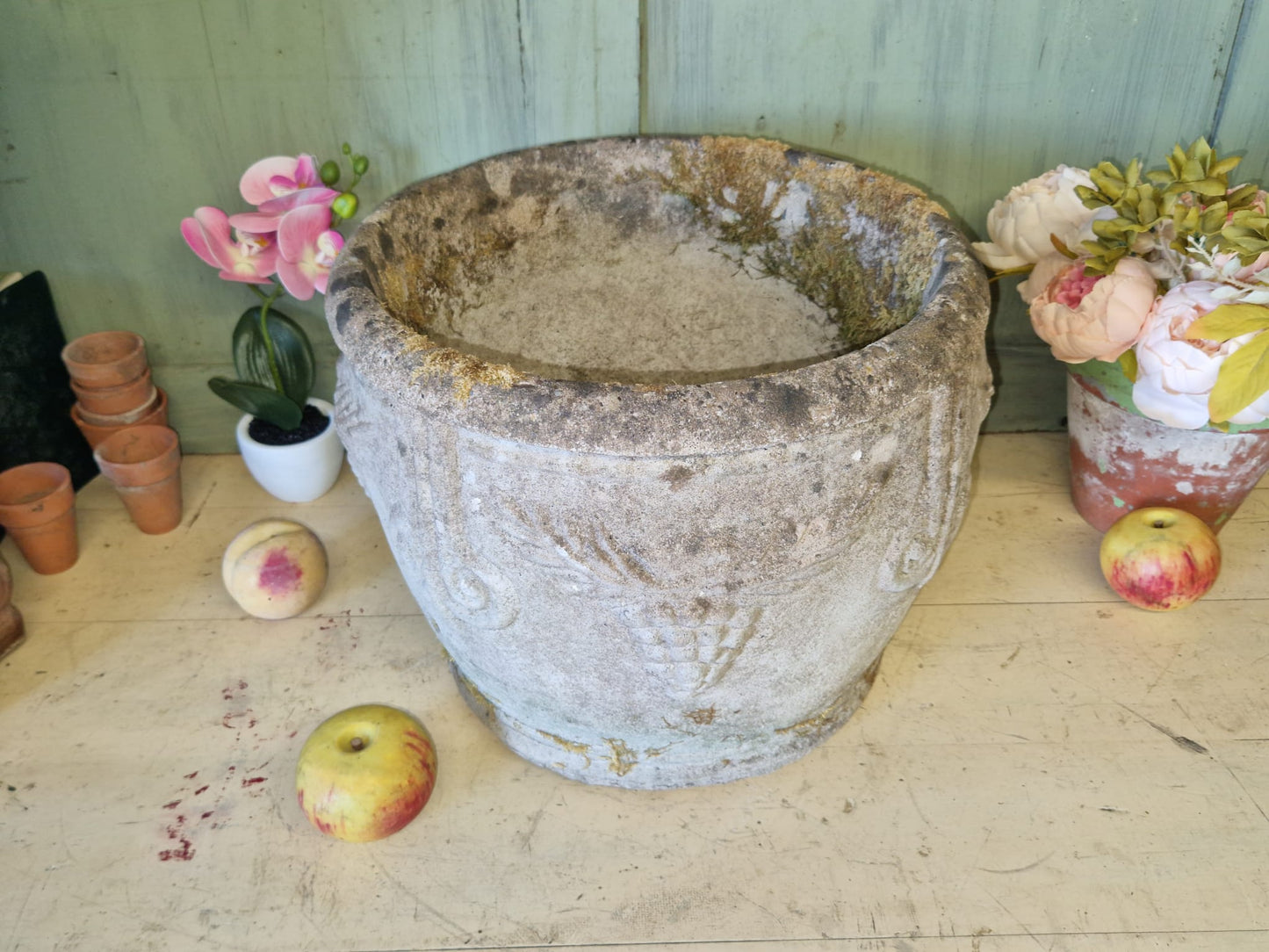 Vintage Grapes & Vines Planter Pot Heavy