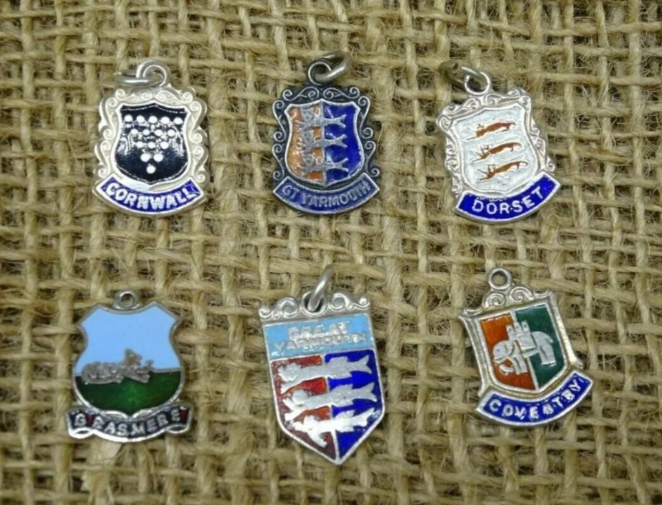 Newark Vintage Silver Enamel TRAVEL SHIELD Bracelet Souvenir Charm Die Stamp