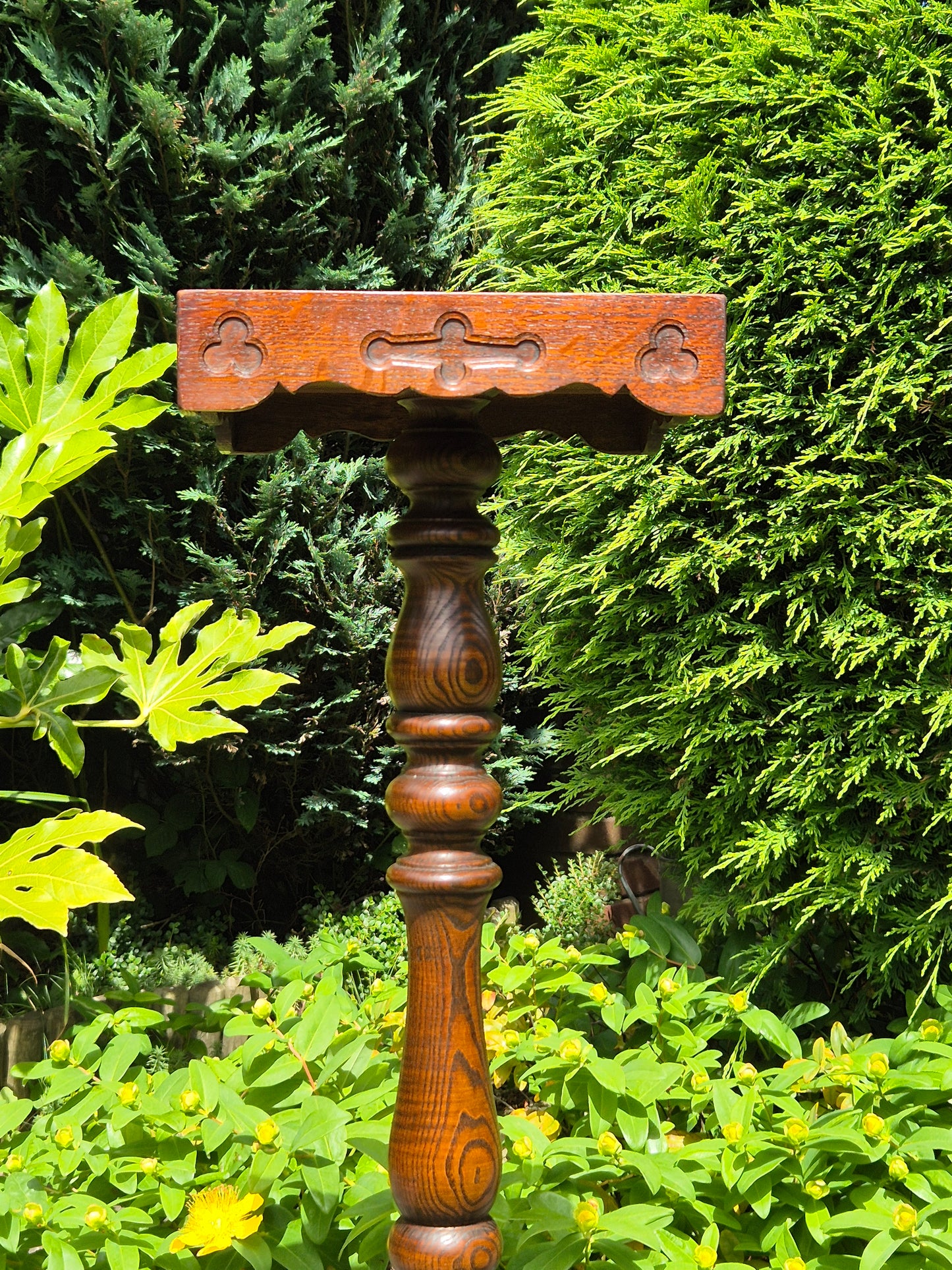 Vintage Old Charm plant stand - In The Malthouse Collective Stroud GL6 6NU