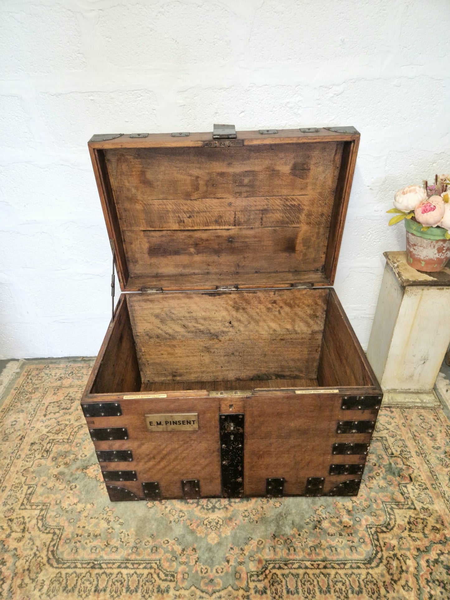 Antique English Oak Silversmiths Box Chest Goldsmiths And Silversmiths London