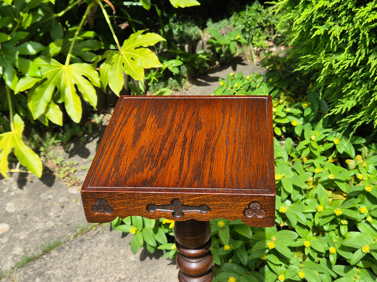 Vintage Old Charm plant stand - In The Malthouse Collective Stroud GL6 6NU